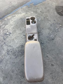 2004 Toyota Tacoma Center Console $175