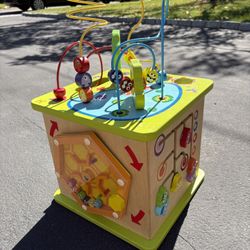 Hape Country Critters Wooden Play Cube Activity Center (no balls)