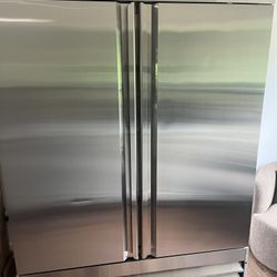Like New SABA Commercial Double Door Reach-In Refrigerator - 49 Cu Ft - Works Perfect