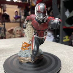 ANT-MAN 1/10 SCALE STATUE