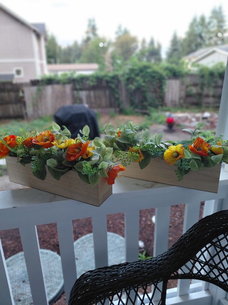 2 bouquets of artificial flowers $10.00