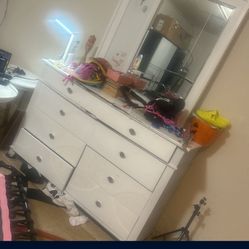 Dresser With Mirror  