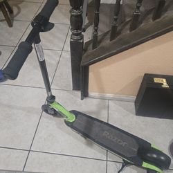 Scooters Electric Razor
