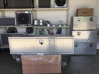 Aluminum tool box