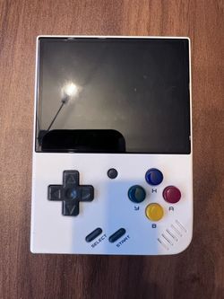 Miyoo Mini Plus retro gaming handheld
