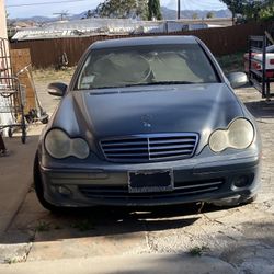 Mercedes 2005 