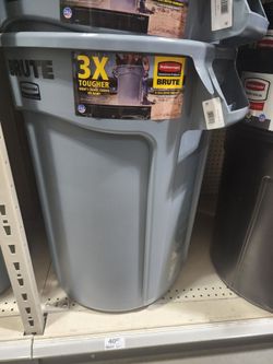 2 Rubbermaid Brute GarbageCan. $40