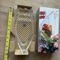2 Brand New Elegant glass Platter made by Mikasa