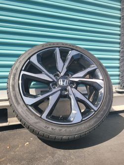 18" Rim Honda Civic Sport Smoked Machined onlyyyyyy one good tire