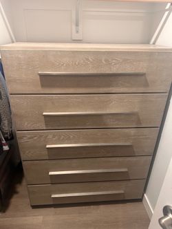 Dresser (5 Drawers)