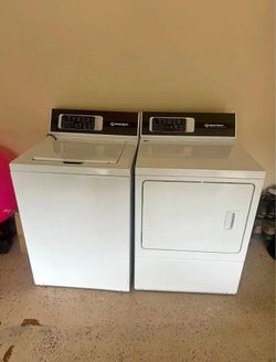 Speed Queen TR7006WN Washer & DR7004WE Electric Dryer