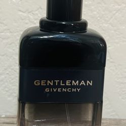 Gentleman Givenchy