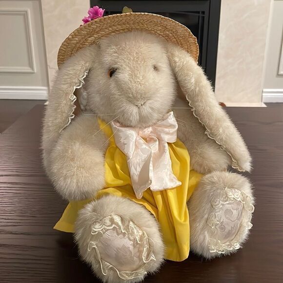 R. Dakin Rabbit Hare in Yellow Sun Dress, Straw Hat and Bow Excellent Condition