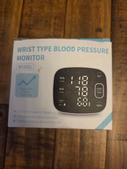 Blood pressure wrist monitor