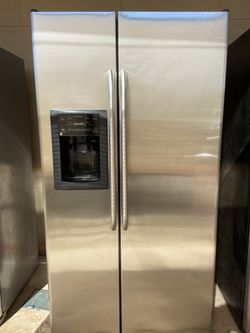 GE Stainless steel refrigerator