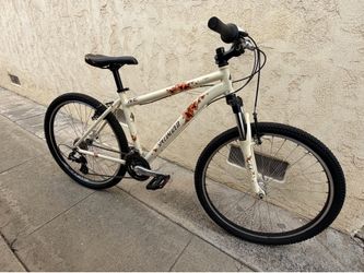 Specialized Myka  mountain bike
