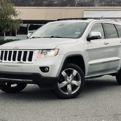 2011 Jeep Grand Cherokee Overland 5.7 4x4