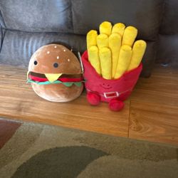 Burger and fries plushies