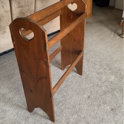 Wooden Blanket Rack