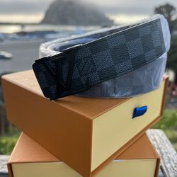Louis Vuitton Men’s Belt