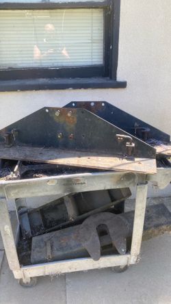 Fifth wheel hitch