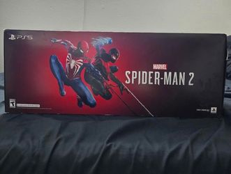 Spider man 2 statue