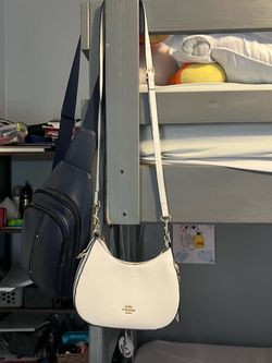 Woman crossbody purse