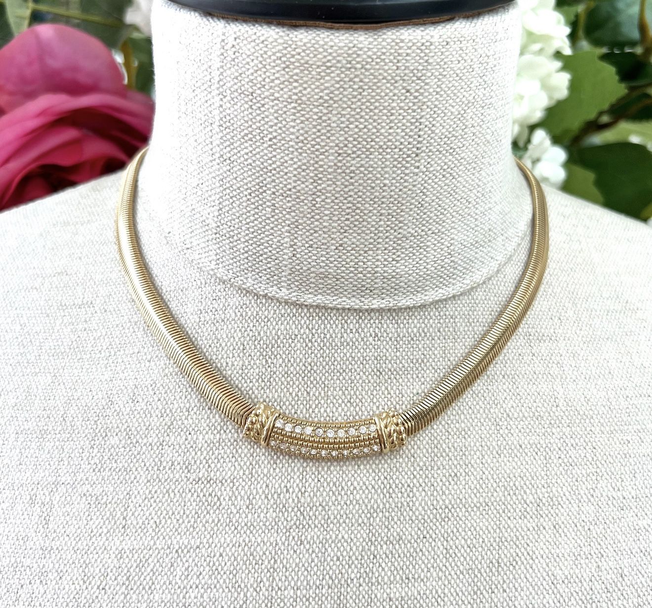 Gorgeous Christian Dior Choker with Integral Crystal Design