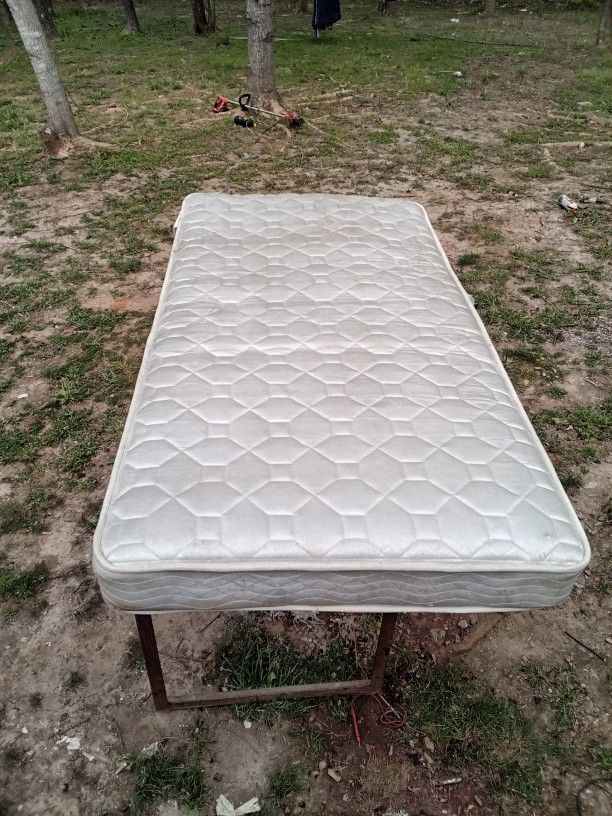 Twin Mattress And Platform Bed Frame