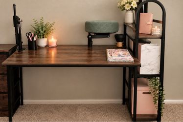 🖥️ Computer Desk / Office Desk — $100