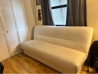 Sofá Cama / Futón Blanco (Gratis / Free Pick Up)