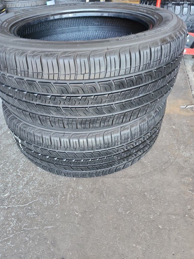 GOODYEAR 225/55/17 (TIRE PAIR)