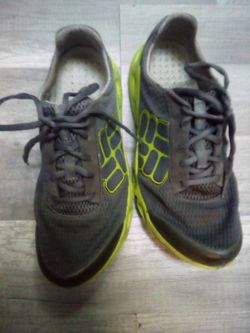 Columbia Omni-grip Shoes Size 8 