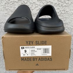 Yeezy Slides
