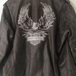 Vintage Harley Davidson Jacket Studded  Shoulders & Elbows -L