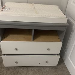Cosco Baby Changing Table