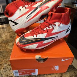 KIDS YOUTH NIKE JR SUPERFLY 8 ACADEMY CR7 RONALDO SOCCER CLEATS SIZE 5.5Y
