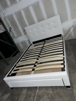 Brand New White Full Size Platform Bed With Storage Drawer 