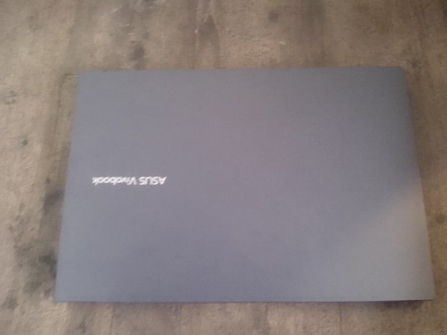 ASUS VivoBook M1603Q