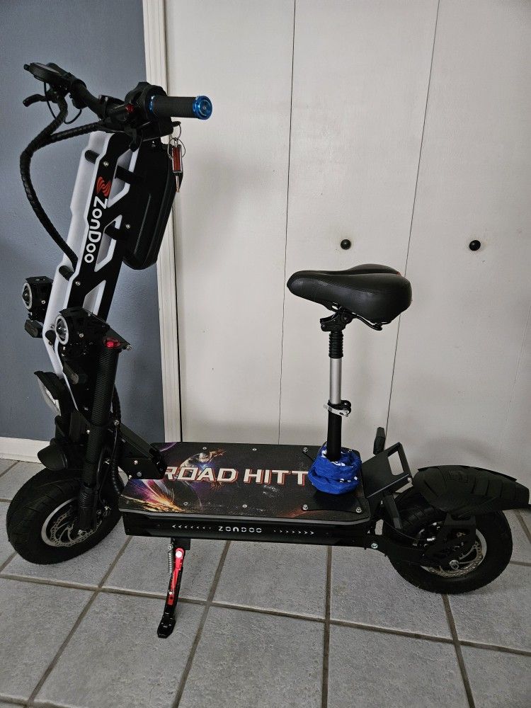 ZONDOO Roadhitter Scooter