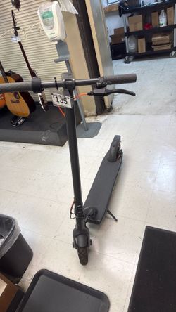 Navee N40 power scooter