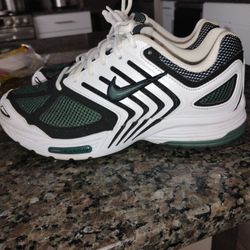 NIKE AIR PEGASUS WOMEN 8.5