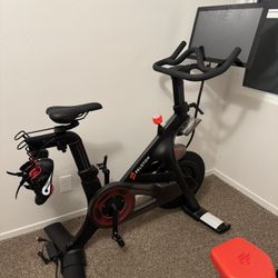 Peloton Bike
