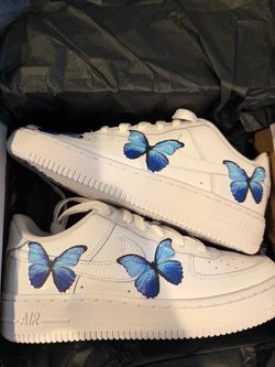 Custom Women Air Force’s ones size 4.5
