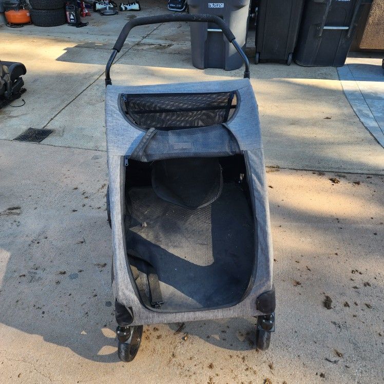 Large Dog Stroller, Perfect For Walks.