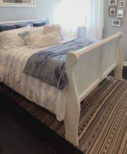 Queen Size Shabby Chic White Sleigh Bed Frame