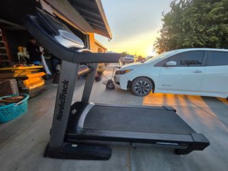 NordicTrak Commercial 1750 with iFit capability