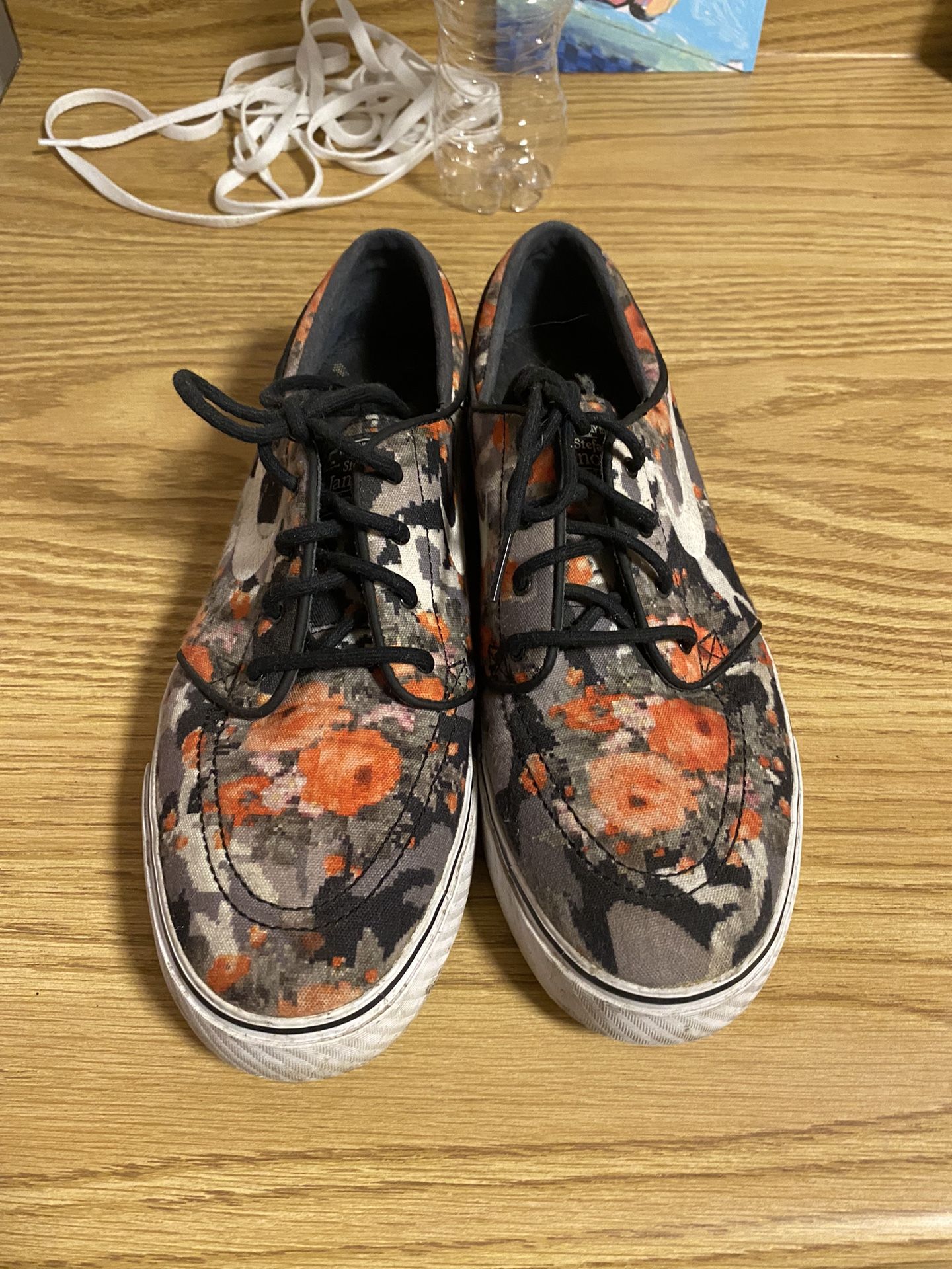janoski digi floral size 9