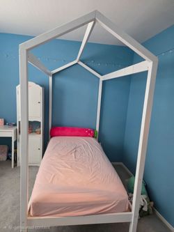 Twin bed