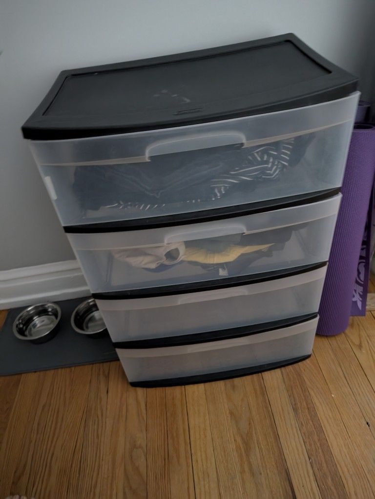 4 Drawer Stackable Rubbermaid storage